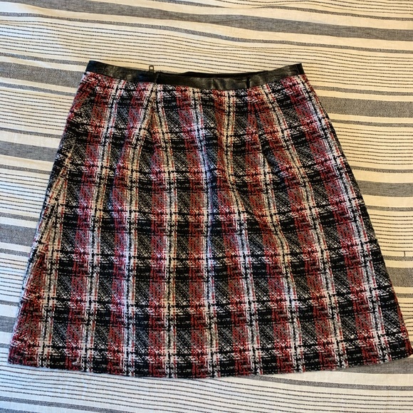 Tweed skirt with leather trim - Picture 3 of 4